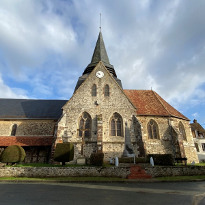 Place de l'église à Blacourt ©OTI Pays de Bray - Elise Gazel