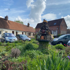 L’abbé ne fait pas le moine…