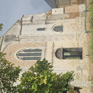 L’abbé ne fait pas le moine…