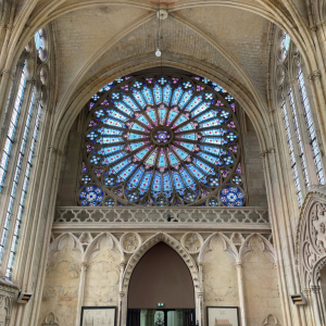 L’abbé ne fait pas le moine…