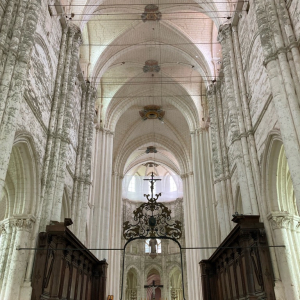 L’abbé ne fait pas le moine…