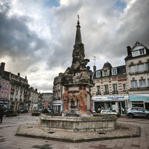 Noyon, complètement sonnée !