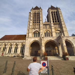 Noyon, complètement sonnée !