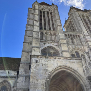 Noyon, complètement sonnée !