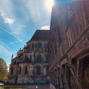 Noyon, complètement sonnée !